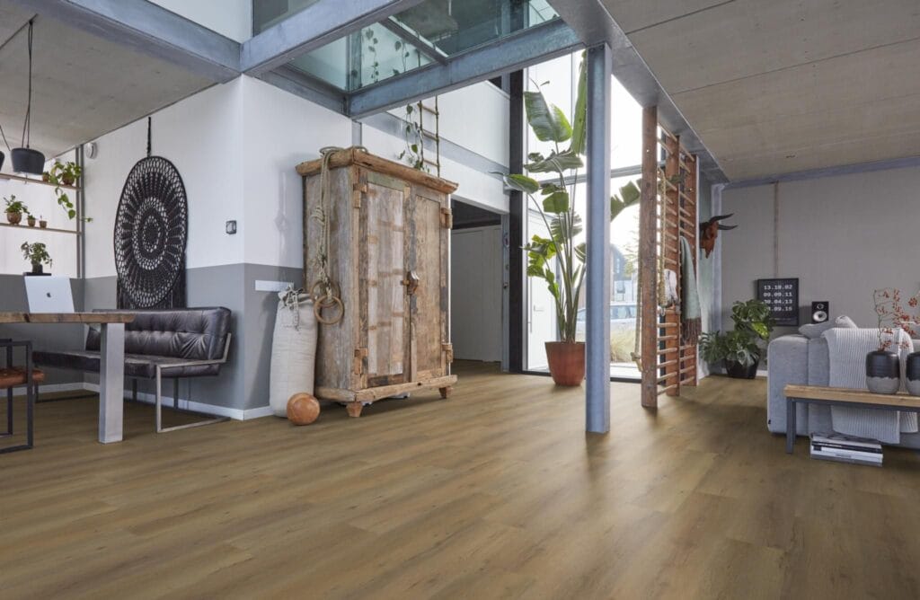 Floorlife Leyton dryback dark oak