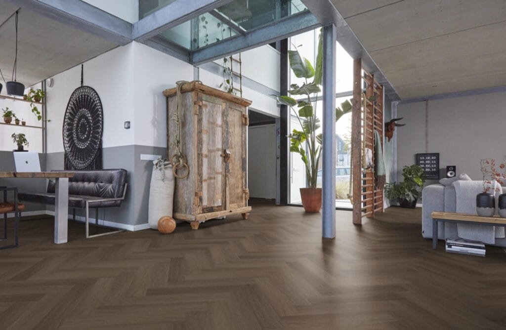 Floorlife YUP Fulham visgraat dryback brown