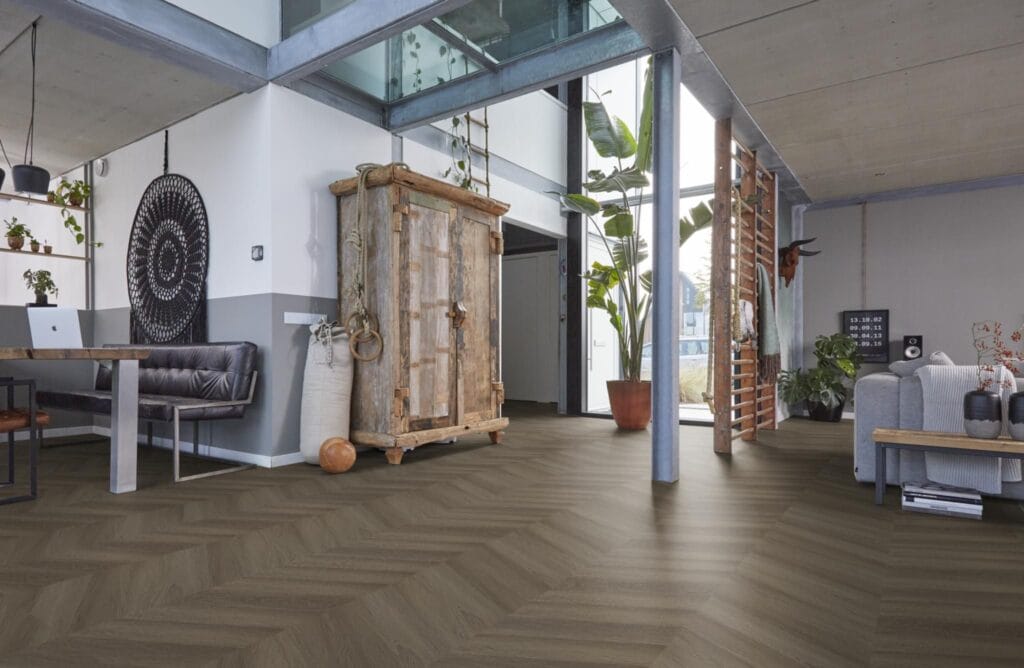 Floorlife YUP Fulham chevron dryback brown