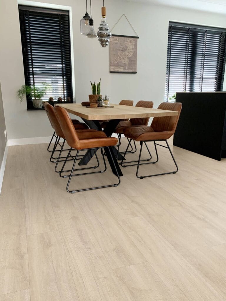 Gelasta Oakland 7105 (rigid click) Ivory