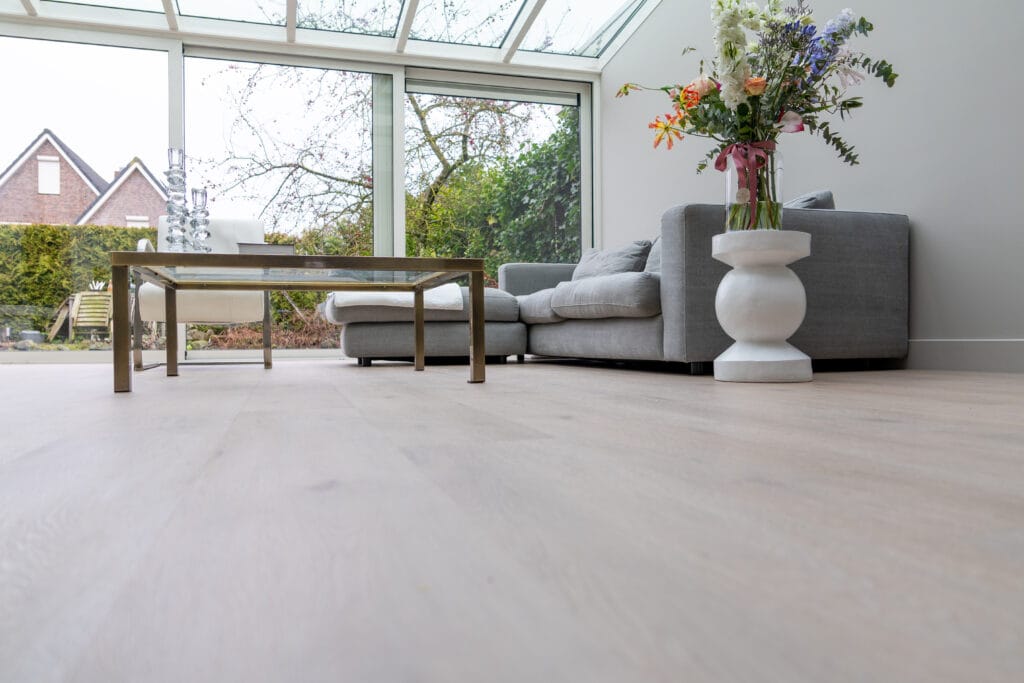 Belakos Attico 850 | Rigid Click